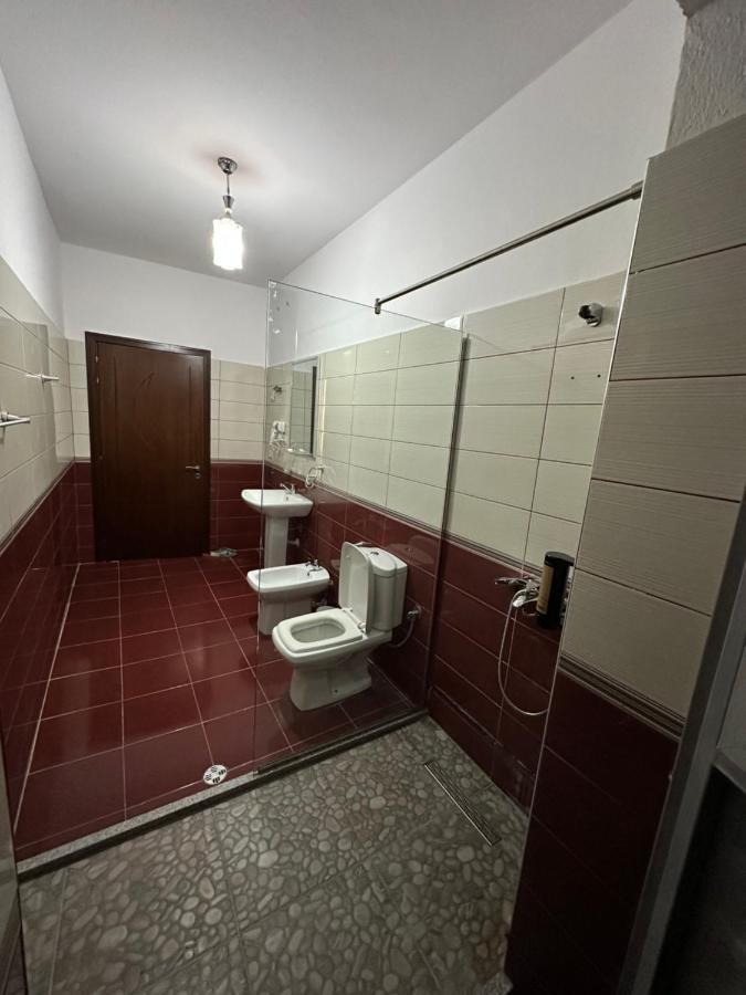 Elby Apartments Берат Экстерьер фото